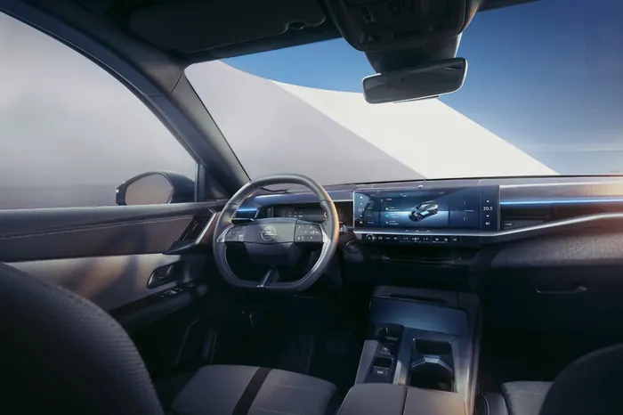 Цифрова панель Opel Pure Panel
