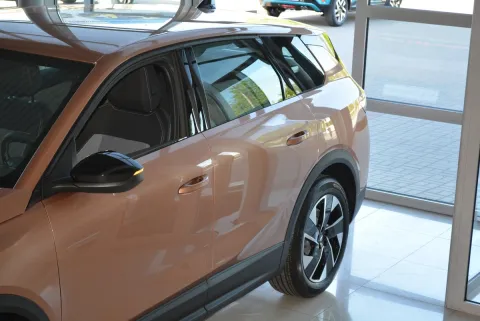 Opel Grandland 1.6 бензин 180 к.с. 6АТ Edition 2025 рік