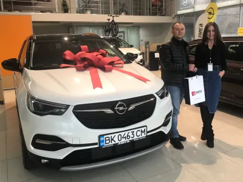 Щасливий клієнт Opel ЛІГА