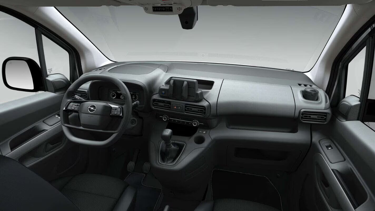 Opel Combo Cargo — панель приладів